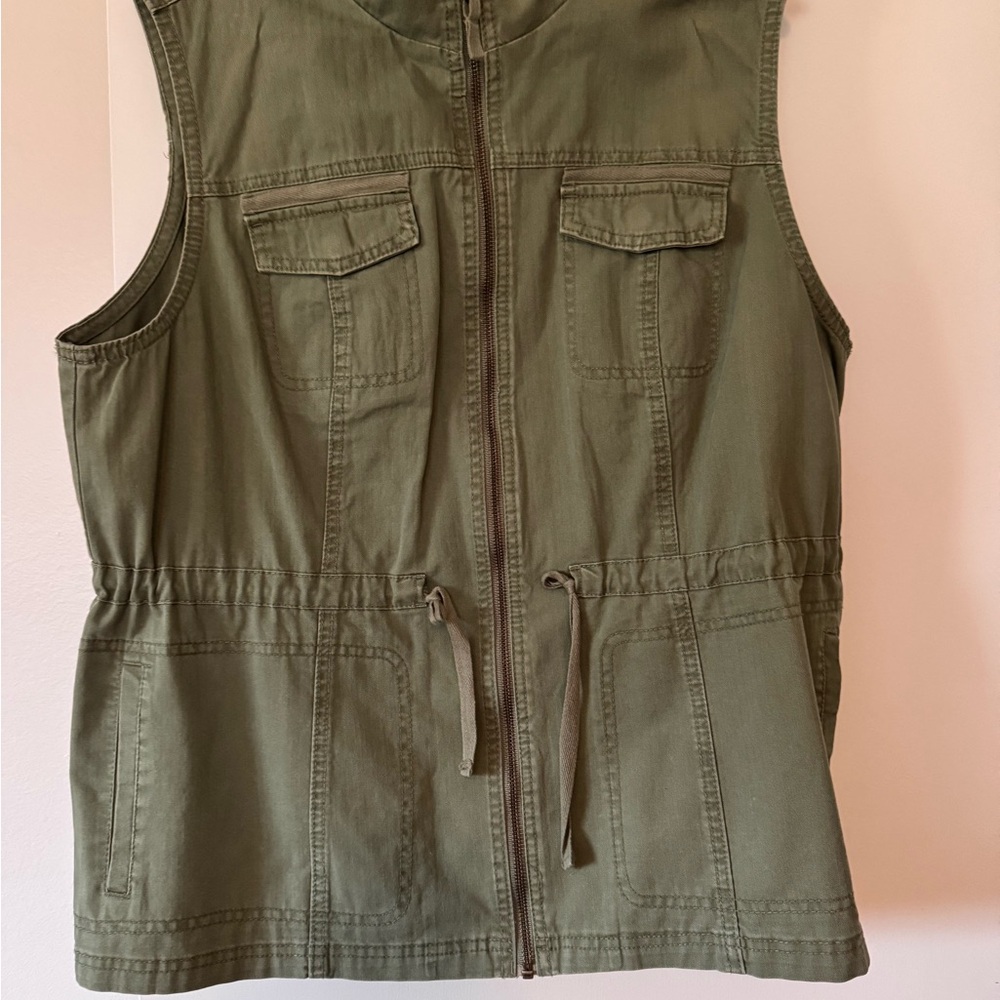 Olive Green Sleeveless Utility Vest